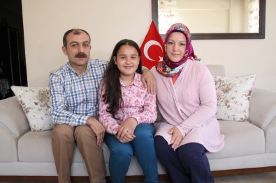 Darbeci Kadın Pilota Kızıp Doktorluk Hayalinden Vazgeçti