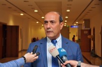 OKUL ÜCRETİ - Lisansını Kaybeden Pilota 250 Bin Lira Destek