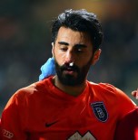 MAHMUT TEKDEMIR - Medipol Başakşehir'de Mahmut Şoku