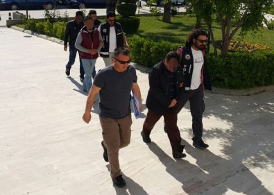 Milas'ta 30 Göçmen, 3 Organizatör Yakalandı