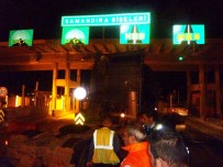 Samandıra'da Otoyol Gişelerine Tır Çarptı Açıklaması 1 Yaralı