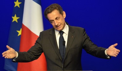 Sarkozy Macron'a Oy Verecek