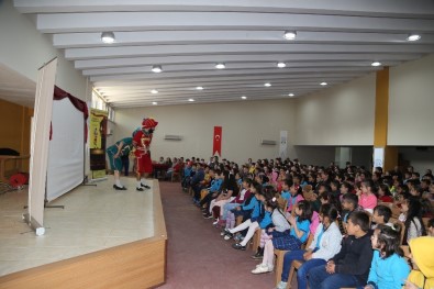 Efeler Belediyesi Karagöz Ve Hacivat'ı Öğrencilerle Buluşurdu