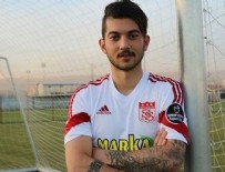 TOLUNAY KAFKAS - Genç futbolcudan Karavayev isyanı