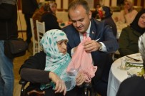 ALI AKÇA - İnegöl Belediye Başkanı Alinur Aktaş Annesinin Cenazesini Kendisi Kıldırdı