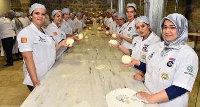 İzmir'de İş Garantili Pastacılık Kursu