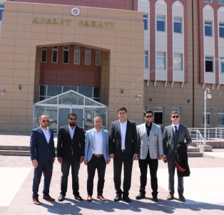 Manisa'dan Fransız Siyaset Bilimci Hakkında Suç Duyurusu