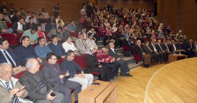 Prof. Dr. Kırbaşoğlu'ndan Öğrencilere 'İslam Dünyasına Açılın' Tavsiyesi