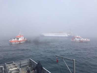 TSK Açıklaması 'İstanbul Boğazı Yaklaşma Sularında Kaza Yapan Rus Askeri Gemisinin Mürettebatının Tamamı Kurtarıldı'