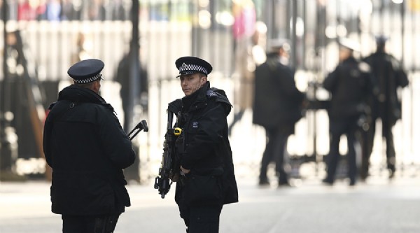Londra'da terör alarmı