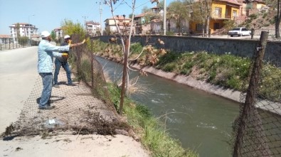 Aksaray'da Sulama Kanalı Telleri Yenileniyor
