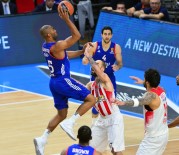 EFES - Anadolu Efes son maça bıraktı