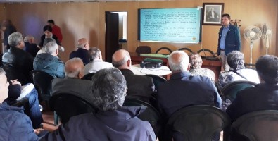 Belediyeden Yahya Kaptan'da Budama Eğitimi