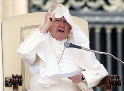 Papa'nın Üç Günlük Mısır Ziyareti Başlıyor