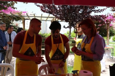 Seramik Pişirim Çalıştayı Mezitli'de Başladı