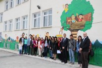 Tasarım Öğrencileri Köy Okulunu Renklendirdi Haberi