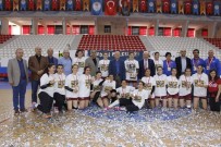 KUPA TÖRENİ - Anadolu Üniversitesi Kupasına Kavuştu