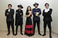 DÜNYA KLASIKLERI - Gaziantep Kolej Vakfı Liseleri Zorro Müzikalini Sahneleyecek