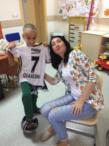 Kanser Hastası 9 Yaşındaki Murat'a Quaresma Forması