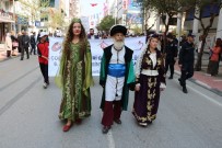 SULTAN CAMİİ - İlk Mesir Badmintoncu Çocuklara Saçıldı