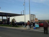 İpsala Sınır Kapısı'nda giriş-çıkışlar geçiçi olarak durduruldu