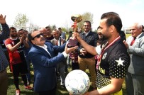 ŞEHİT ONBAŞI - 'Şehit Gökhan Aygül Dostluk Futbol Turnuvası'nda Şampiyon Demirgücü