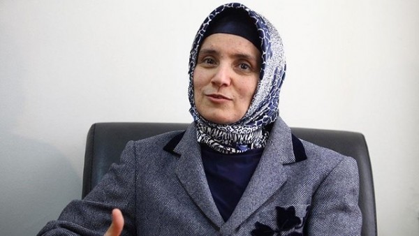 FETÖ Jale Saraç'a bir çanta dolusu ziynet eşyası yollamış!