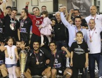 CANDAŞ TOLGA IŞIK - Beşiktaş'ta şampiyonluğu kutladı