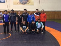 KALENDER - Büyükşehir Güreş Takımı Yarı Finalde