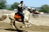AT YARIŞLARI - Rahvan Atları Fetih Şenlikleri Kapsamında Koştu