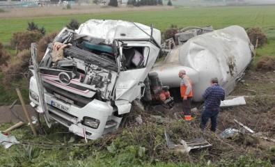 Silivri'de Tanker Kazası Açıklaması 1 Yaralı