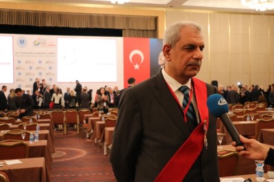 20. Avrasya Ekonomi Zirvesi'nde Konuşan Türk Barter Yönetim Kurulu Başkanı Sırrı Şimşek Açıklaması