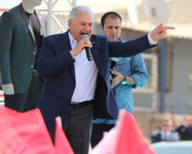 Başbakan Yıldırım Kılıçdaroğlu'na Yüklendi