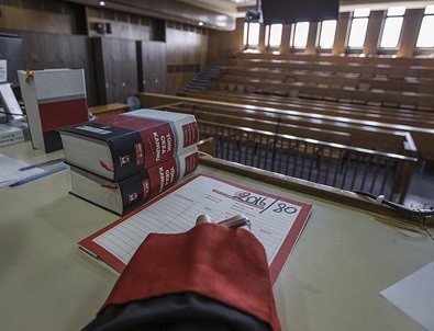 'Tahşiyecilere kumpas' davasında Tufan Ergüder'e yakalama kararı