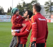 SABRİ SARIOĞLU - Kaan'ın Mutlu Günü