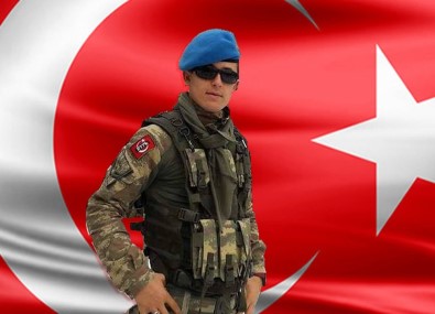 Şehit Uzman Onbaşı Mehmet Yavşan'ın Naaşı Gece Karşılandı