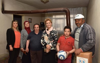 SOS Vakfı Onursal Başkanı Gökçek'ten Polatlı Özel Huzurevi Ve Yaşlı Bakımevine Ziyaret