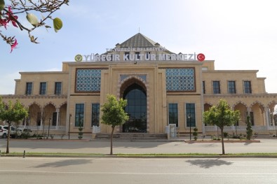 Adana'nın En Büyük Kültür Merkezi Açılıyor