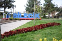 TARİHİ SAAT KULESİ - Bilecik Bahara Binlerce Çiçek Ve Ağaçla Girecek