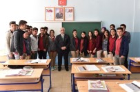 SELAHATTIN EYYUBI - Vali Tuna Halfeti'de Öğrencilerle Bir Araya Geldi