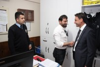 İZİNSİZ MİTİNG - Başkan Koçhan, CHP'li Milletvekiliyle Gerginlik Yaşayan Polisleri Ziyaret Etti