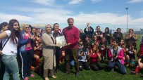 SEYRANTEPE - Diyabekirspor'un Kadın Futbolcuları Farklı Kazandı