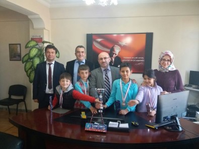 Hisarcık'ta Satranç Ustası Minikler Ödüllendirildi