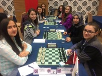 HAKAN CAN - Lüleburgaz Lisesi Kız Satranç Takımı Türkiye Satranç Şampiyonası'na Hazırlanıyor