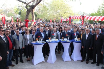 Menderes'ten Şehit Ömer Halisdemir'e Vefa