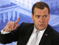 DMITRI MEDVEDEV - Rusya Başbakanı: ABD ile çatışmaya ramak kaldı