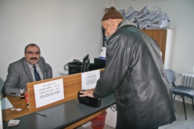 Sungurlu'da Çipli Kimlik Kartına 3 Bin 937 Kişi Başvurdu