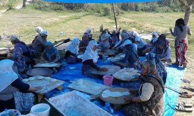 Köylü Kadınların Yağmur Adağı