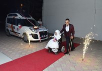 ENGELLİ ÇİFT - Engelli Çiftin Gelin Arabası Engelli Transfer Aracı Oldu