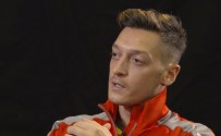 UMRE - Mesut Özil'den 'Ayrımcılık' Açıklaması
